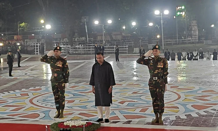 ভাষা শহীদদের প্রতি প্রধানমন্ত্রীর শ্রদ্ধা নিবেদন