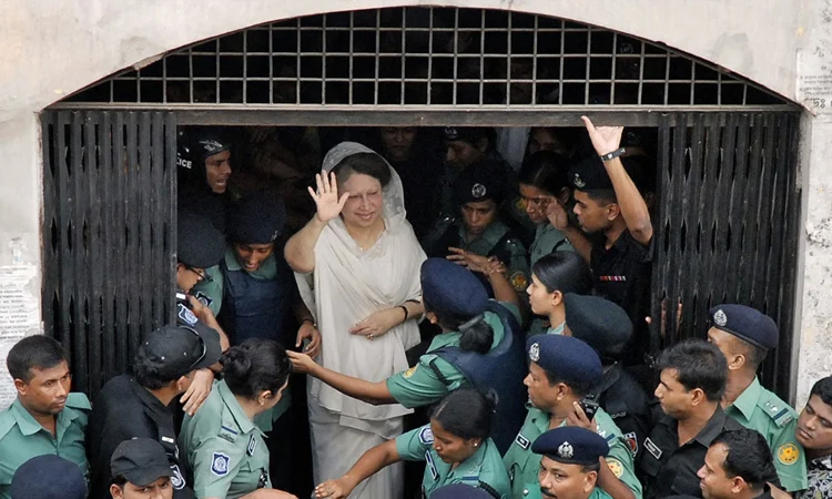 খালেদা জিয়া: বাংলাদেশে গণতন্ত্রের আপসহীন নেত্রী