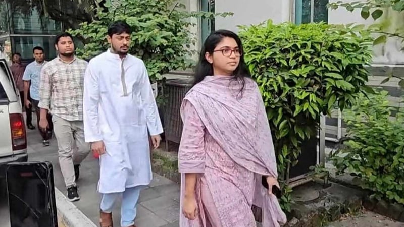 খালেদা জিয়াকে দেখতে এভারকেয়ারে গেলেন এনসিপি নেতারা