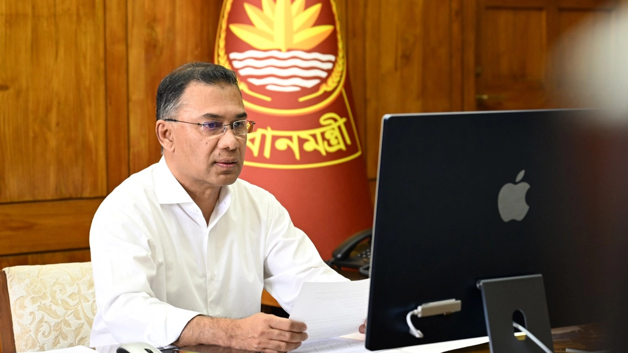 জ্বালানি সংকট মোকাবেলায় ২ বিলিয়ন ডলার বৈশ্বিক সহায়তা চাইলেন প্রধানমন্ত্রী