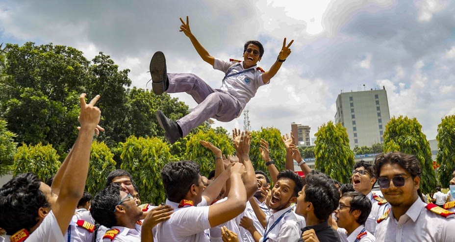 এসএসসি ও সমমান পরীক্ষার ফল আজ, জানা যাবে যেভাবে