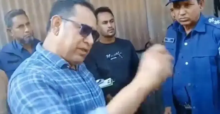 ইউএনওকে শাসানোর ঘটনায় বরখাস্ত ইউপি চেয়ারম্যান