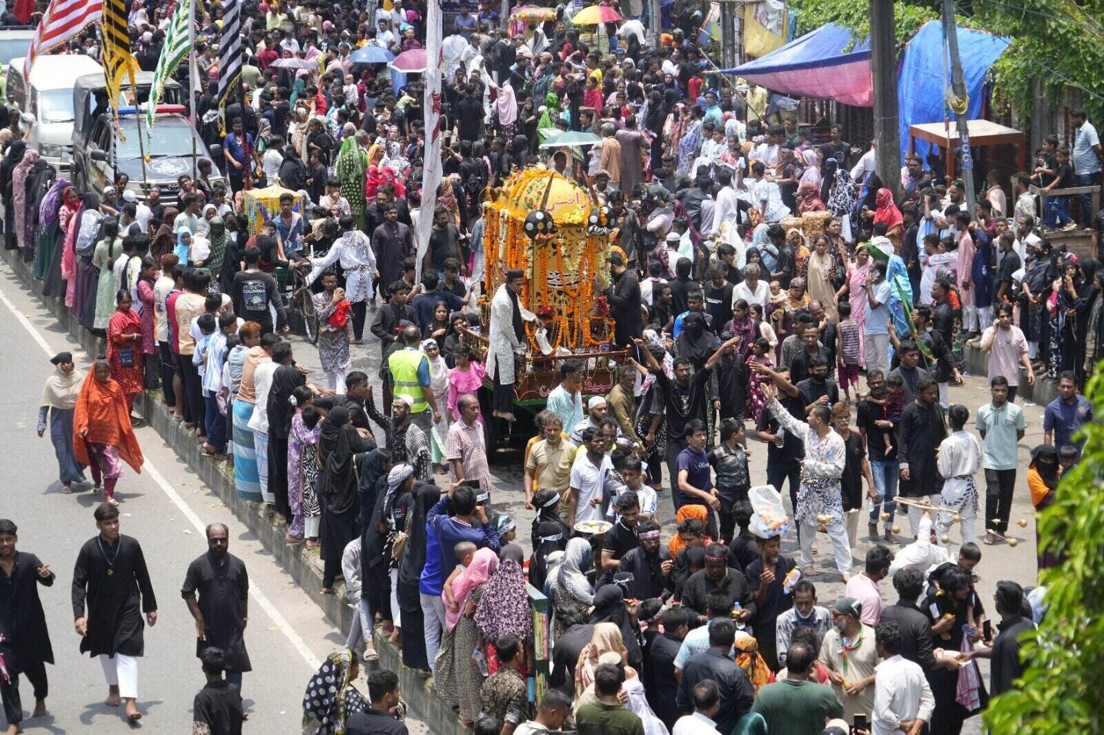 ডিএমপির কঠোর নিরাপত্তা ব্যবস্থায় শান্তিপূর্ণভাবে সম্পন্ন হলো পবিত্র আশুরার তাজিয়া মিছিল