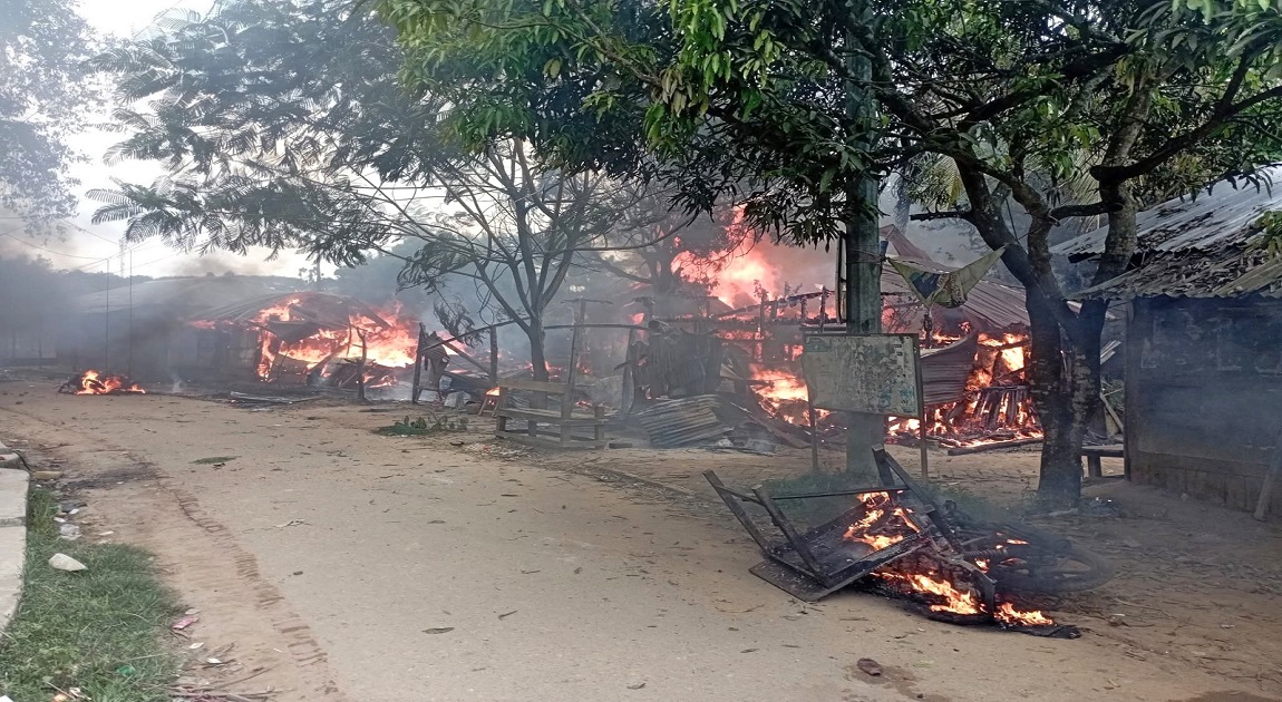 খাগড়াছড়িতে অবরোধ পুরোপুরি প্রত্যাহারের ঘোষণা জুম্ম ছাত্র-জনতার