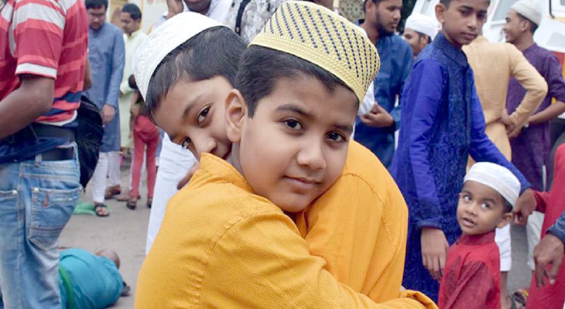 ত্যাগের মহিমায় আনন্দধারা,  আজ পবিত্র ঈদুল আজহা