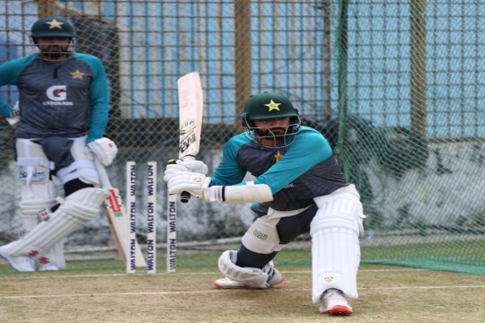 প্রথম টেস্টের জন্য শক্তিশালী পাকিস্তান দল ঘোষণা
