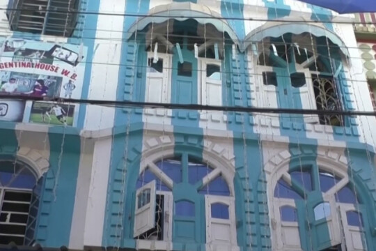 আকাশি-সাদায় জীবন রাঙালেন আর্জেন্টিনাপ্রেমি ব্যবসায়ী