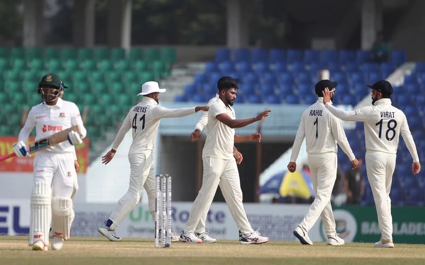 ঢাকা টেস্টে শুরুতেই ২ উইকেট হারিয়ে বিপাকে বাংলাদেশ