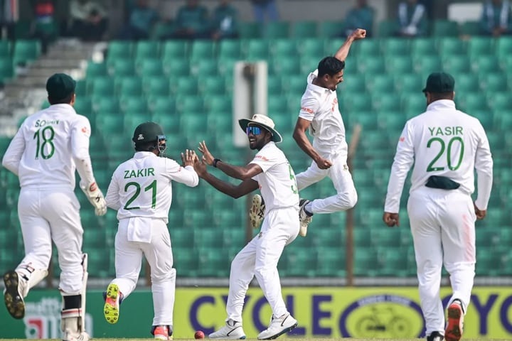 বাংলাদেশের মাপা বোলিংয়ে চাপে ভারত