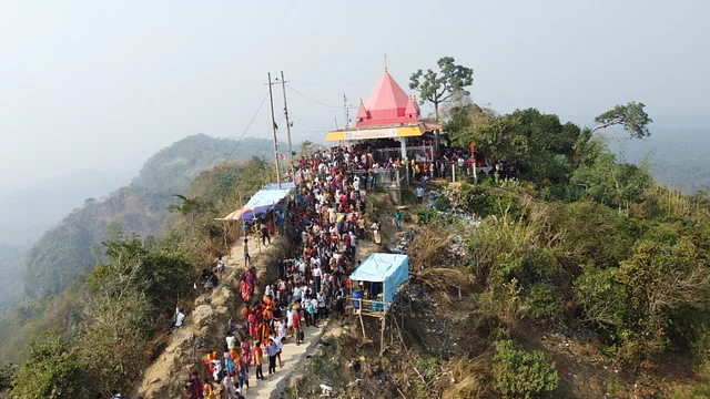 চন্দ্রনাথে শিবচতুর্দশী মেলায় গুজবে হুড়োহুড়িতে ৫ পুণ্যার্থী আহত; অসুস্থ হাজার দুয়েক