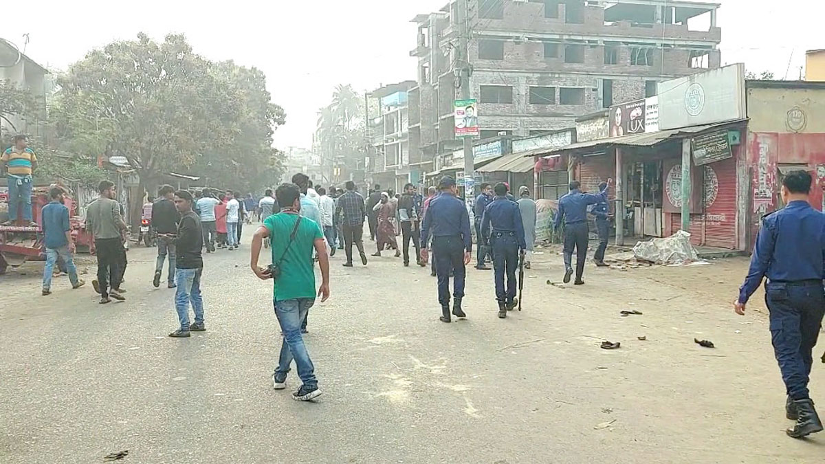 ছাত্রলীগ-বিএনপি নেতাকর্মীদের পাল্টাপাল্টি ধাওয়া ও সংঘর্ষ, আহত ৬