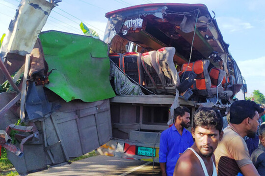 ত্রিশাল ট্র্যাজেডি: একই পরিবারের ৪জনসহ নিহত বেড়ে ৭