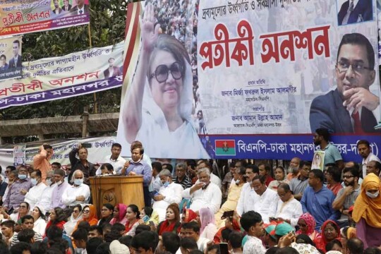 সরকারের লোভের কারণে নিত্যপণ্যের দাম আকাশচুম্বী, বললেন ফখরুল