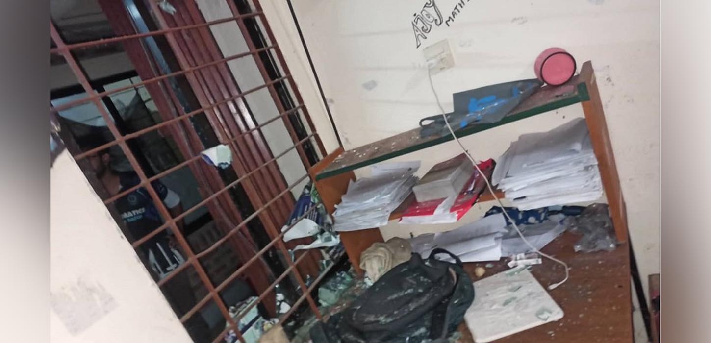 হাবিপ্রবিতে রাতভর সংঘর্ষ ভাঙচুর,তদন্ত কমিটি গঠন