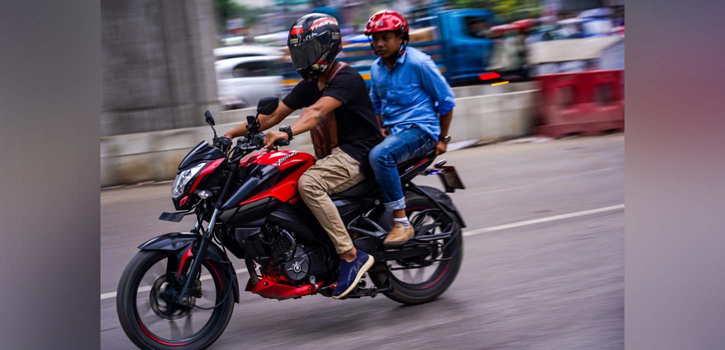 রাইড শেয়ারিং সার্ভিস: যাত্রীদের স্বস্তি নাকি ভোগান্তি!