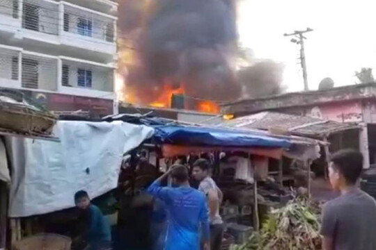 বিয়ের গেটে সালামি ও বরের হাত ধোয়ার বকশিশ না পাওয়ায় সংঘর্ষ, বরকনেসহ আহত ৩০