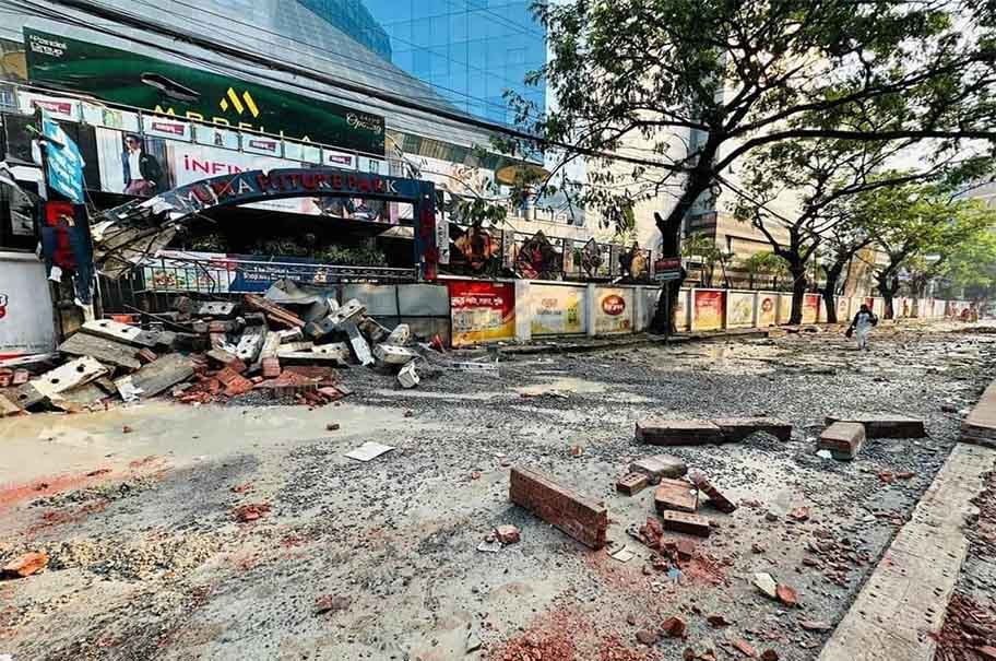 রাতভর যমুনা ও বসুন্ধরা গ্রুপের কর্মীদের মধ্যে সংঘর্ষ