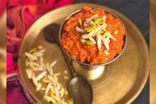 গাজরের হালুয়া: স্বাদ ও গুণে সেরা