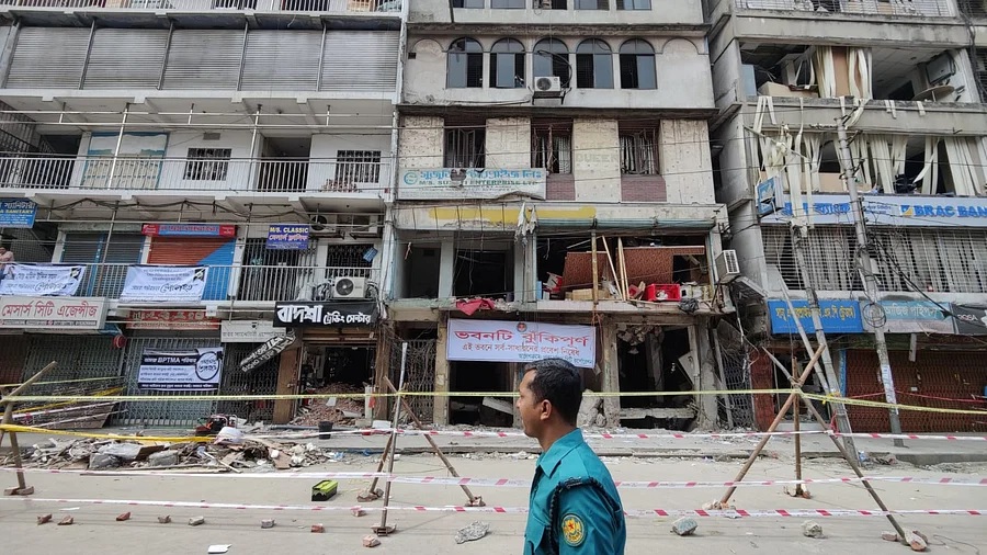 সিদ্দিকবাজার বিস্ফোরণ: অজ্ঞাতনামা আসামি করে বংশাল থানায় মামলা