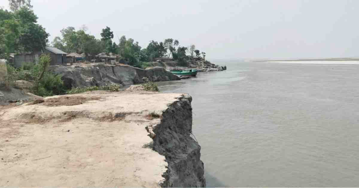 বর্ষার আগেই বাড়ছে যমুনায় ভাঙন, বাড়ছে তীরবর্তি মানুষের কান্না