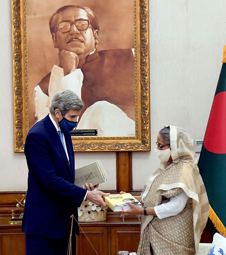 John Kerry Sheikh Hasina