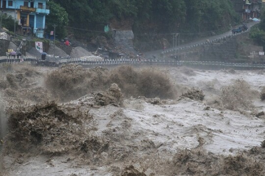 নেপালে বন্যা ও ভূমিধসে নিহত ৪৩