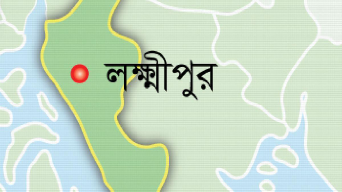 আবারো শিক্ষক কাটলেন ছয় ছাত্রের চুল