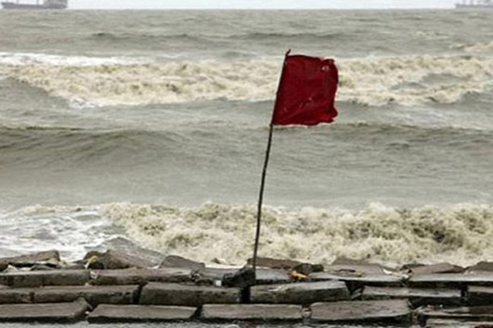 সমুদ্রবন্দরে ৩ নম্বর সতর্ক সংকেত, দক্ষিণাঞ্চলে বাড়তে পারে বৃষ্টি