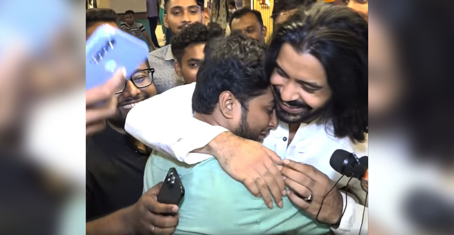 রাজের অভিনয় দেখে জড়িয়ে ধরে কাঁদলেন ভক্ত