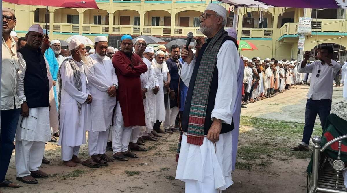 বীর মুক্তিযোদ্ধাকে নারী ইউএনও’র গার্ড অব অনার, আপত্তি জানালেন কাদের সিদ্দিকী