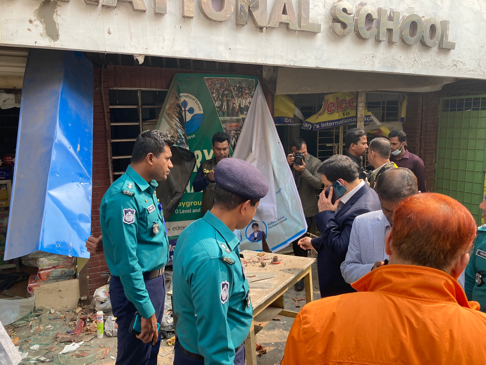 মগবাজারে ‘ময়লার ড্রামে’ বিস্ফোরণ, প্রকৌশলীসহ আহত ৪