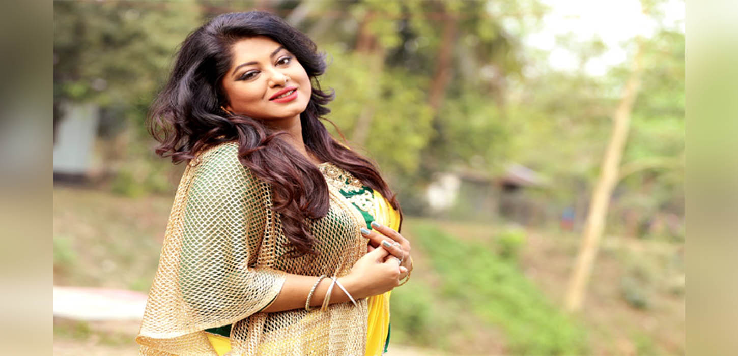 ৯ মাস পর অভিমান ভাঙলো মৌসুমীর, নিলেন শপথ