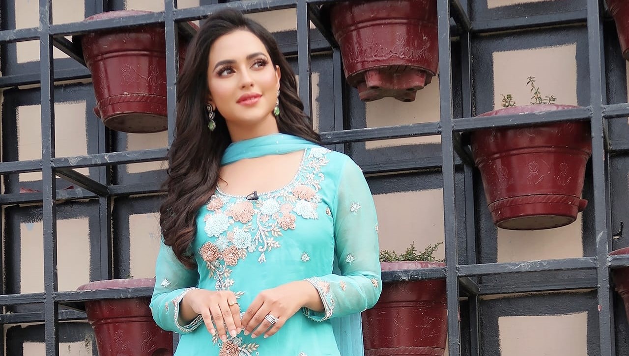উপস্থাপনায় ফের নুসরাত ফারিয়া