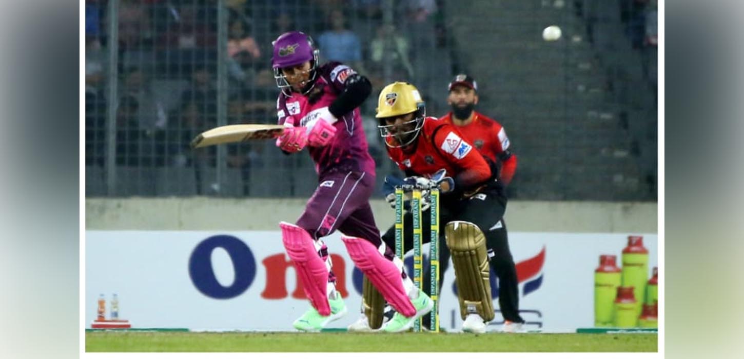 বিপিএল ফাইনাল: সিলেটের বিপক্ষে ১৭৬ রানের টার্গেটে ব্যাট করছে কুমিল্লা