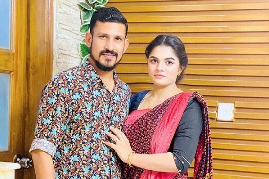 ‘৮০ জন গার্লফ্রেন্ড থাকবে! আমি কি রোবট নাকি?’—বললেন নাসির হোসেন