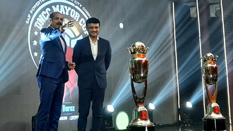 এখানে এলে আমি বুঝতেই পারি না যে, ভারতে আছি নাকি বাংলাদেশে: সৌরভ