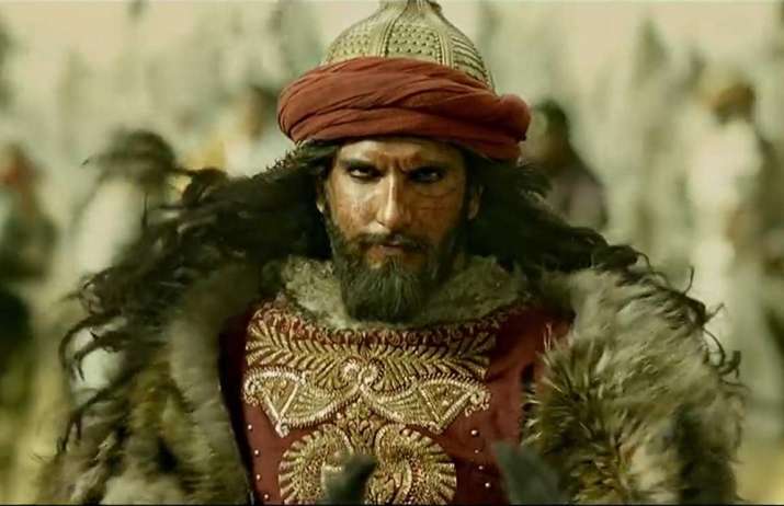 বলিউডে মুসলমানদের ‘ছকেবাঁধা’  উপস্থাপন