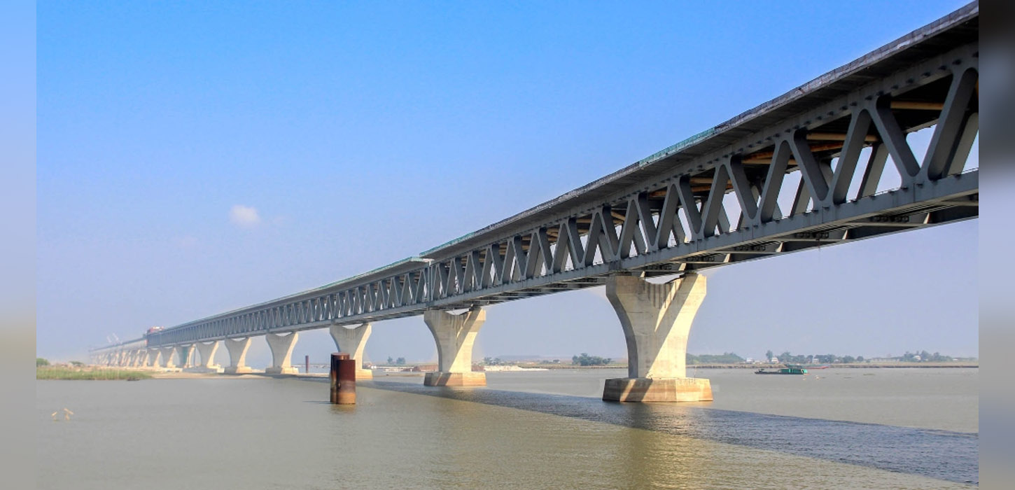 পদ্মাসেতুর ধীরগতি: আটকে আছে আড়াই হাজার কোটি টাকার বিদ্যুৎ প্রকল্প