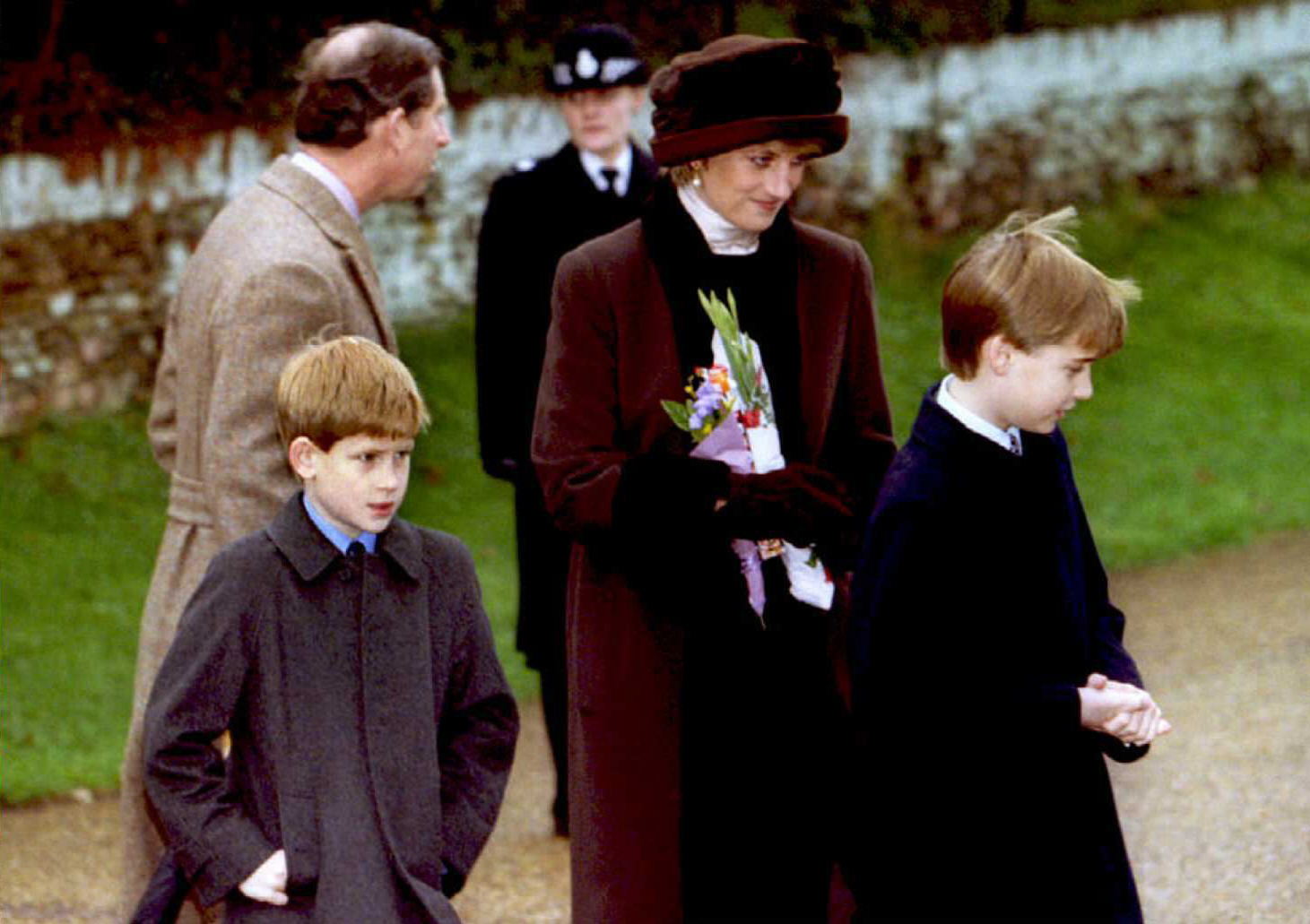 prince-charles-princess-diana-and-young-princes-william-and-harry